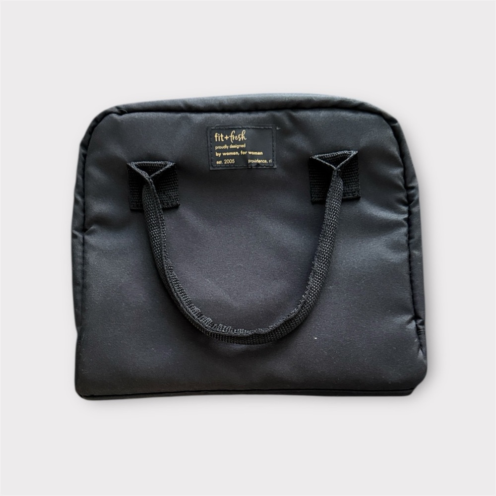 Fit & Fresh Black insulated lunch bag